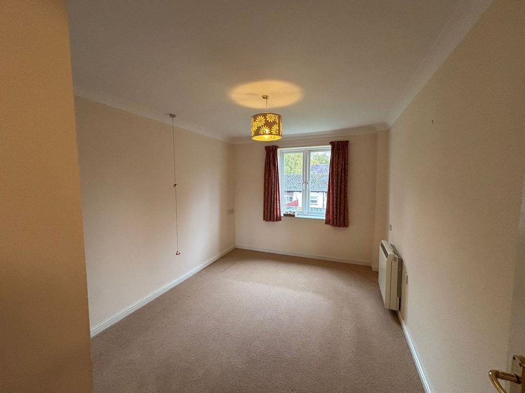 Additional image 7 of 1 bed flat for saleHeol Gouesnou, Brecon LD3