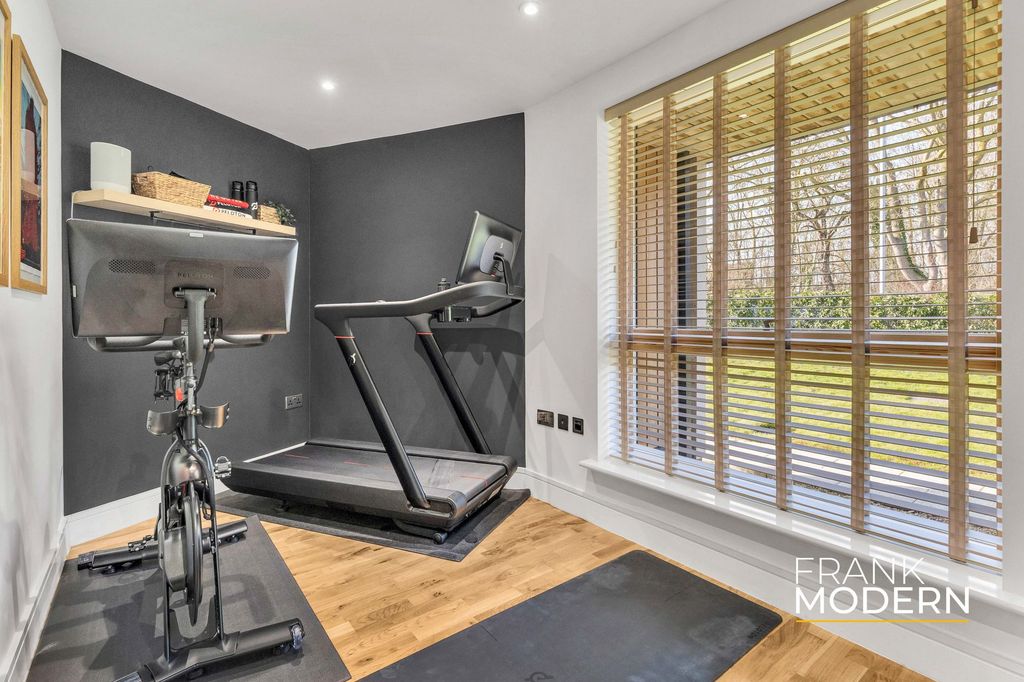 Additional image 19 of 5 bed detached house for saleBoundary Lane, Hampton Water PE7