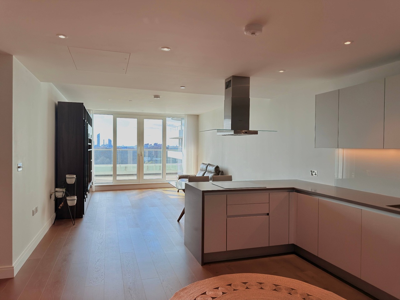 Additional image 7 of 3 Bed Flat, Sophora House, SW11, N1 7GU