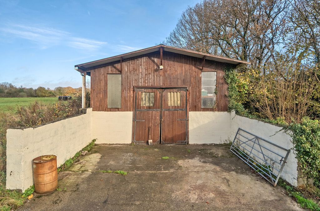 Additional image 4 of 4 bed detached house for saleWaun Row, Llwydcoed, Aberdare CF44