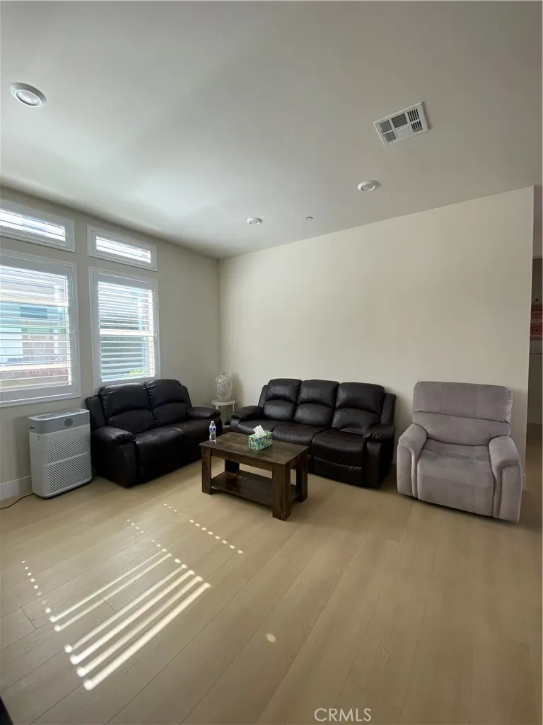 Additional image 42 of 104 Spectacle, Irvine, CA 92618