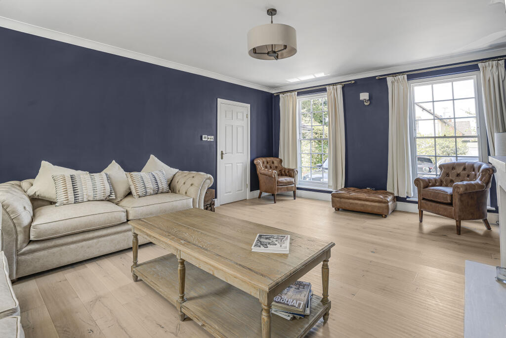 Additional image 9 of St. Bernards Road, St. Albans, Hertfordshire, AL3