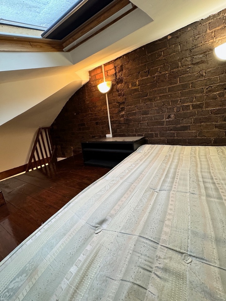 Additional image 16 of 1 Bed Flat, Harrington Square, NW1, N1 7GU