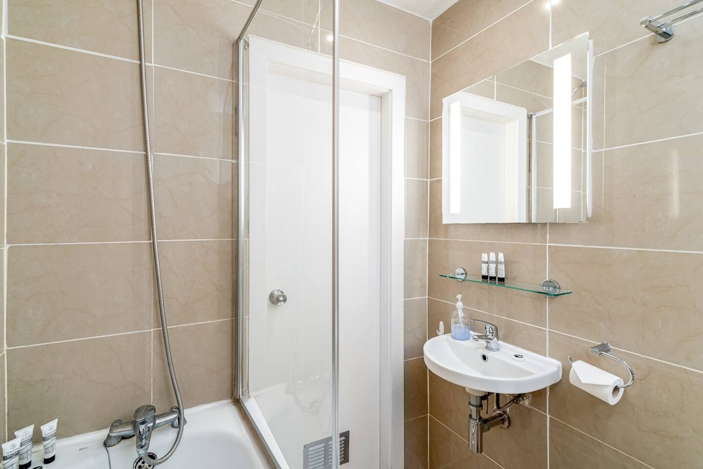 Additional image 5 of Room in a Shared Flat, Hanson Street, W1W, N1 7GU