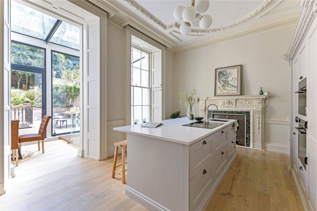Additional image 3 of 3 bed flat for saleApartment 2, 1 Sion Hill Place, Bath, Somerset BA1