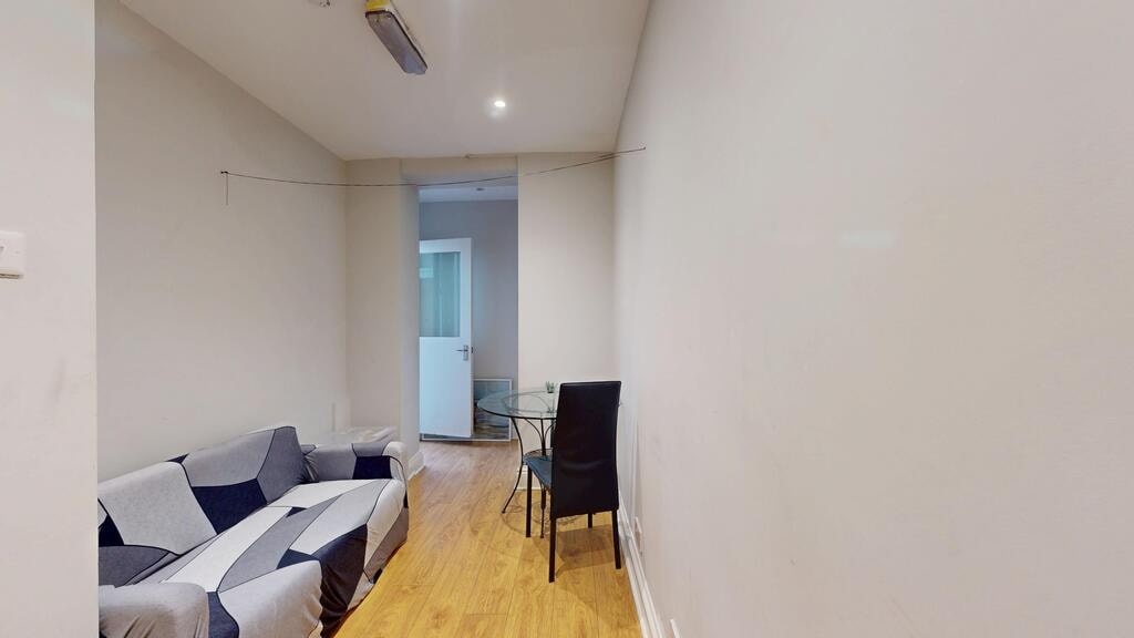 2 Bed Flat, London, NW1, N1 7GU
