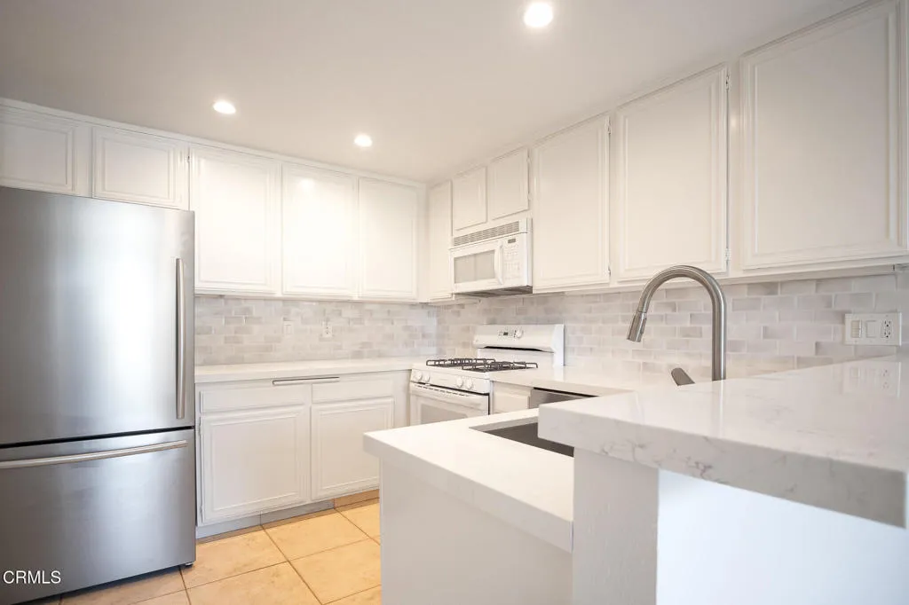 Additional image 25 of 3221 Harbor Boulevard, Oxnard, CA 93035