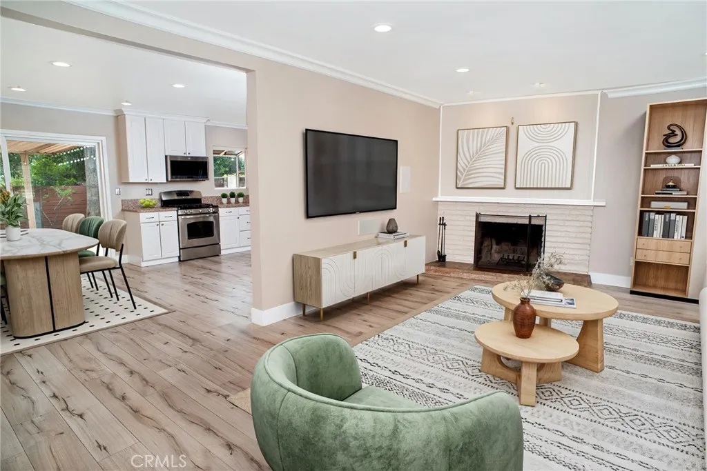 Additional image 3 of 16416 Ballinger Street, North Hills, CA 91343