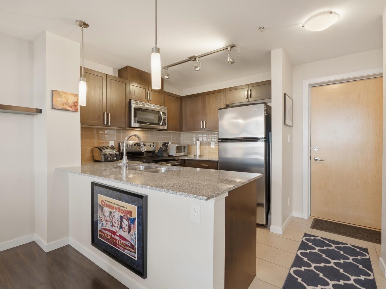 Additional image 3 of 605-306 Sixth Street, New Westminster, BC, V3L 0C9