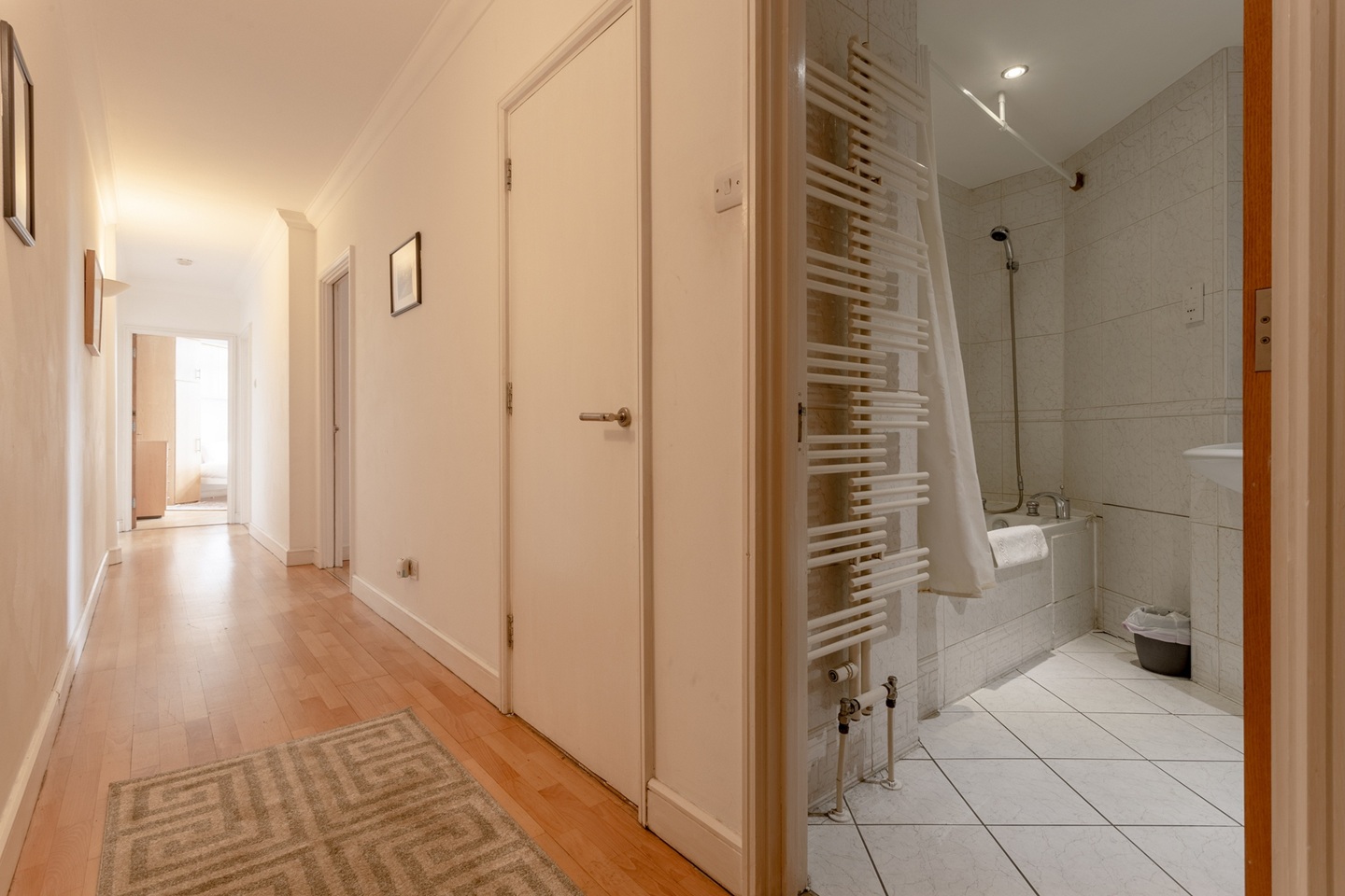 Additional image 26 of 2 Bed Flat, Trinity Square, EC3N, N1 7GU