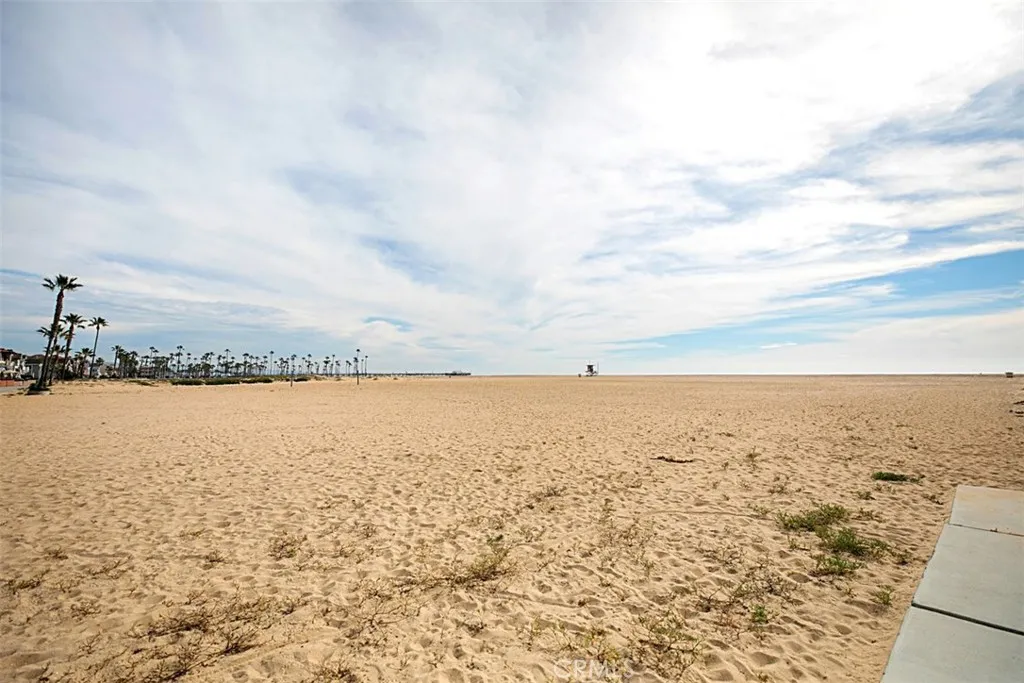 Additional image 45 of 208 E Balboa Boulevard, Newport Beach, CA 92661