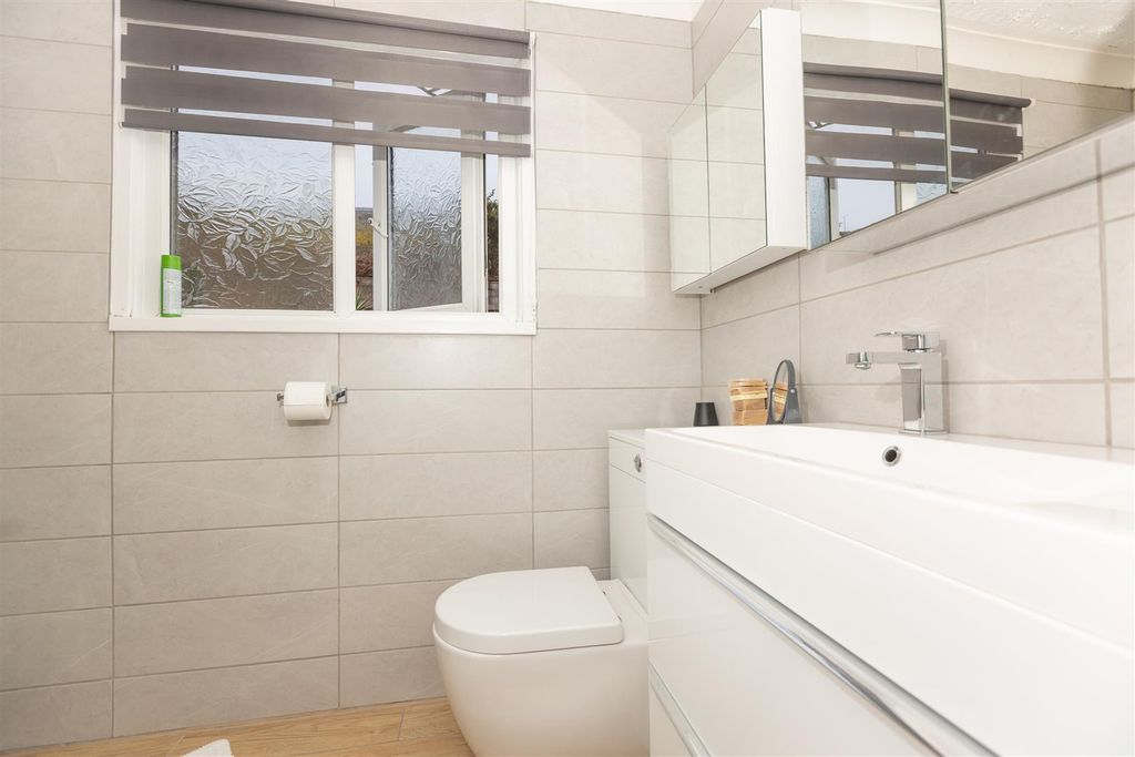 Additional image 18 of 3 bed detached house for saleGwscwm Road, Burry Port SA16
