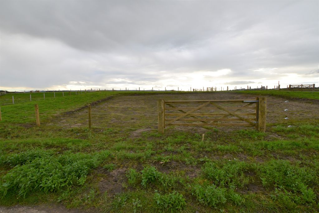 Land for saleRoseisle, Elgin IV30 photo 4