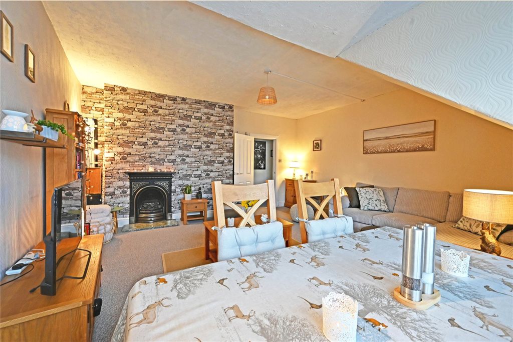 Additional image 4 of 2 bed flat for saleThe Beaufort, Temple Street, Llandrindod Wells LD1
