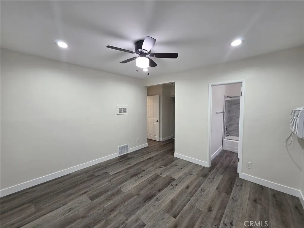 Additional image 8 of 20754 Hartland St Unit 1, Winnetka, CA 91306