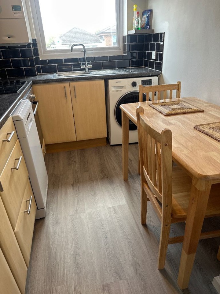 Additional image 7 of Room in a Shared Flat, Oxley Close, SE1, N1 7GU