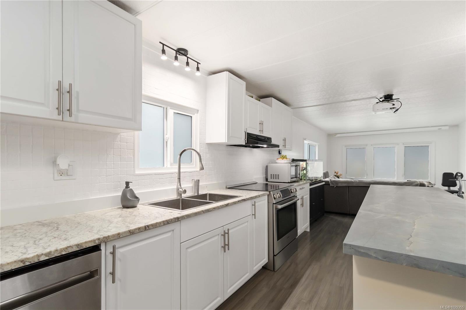 Additional image 3 of 52-2817 Sooke Lake Road, Langford, BC, V9B 4P9