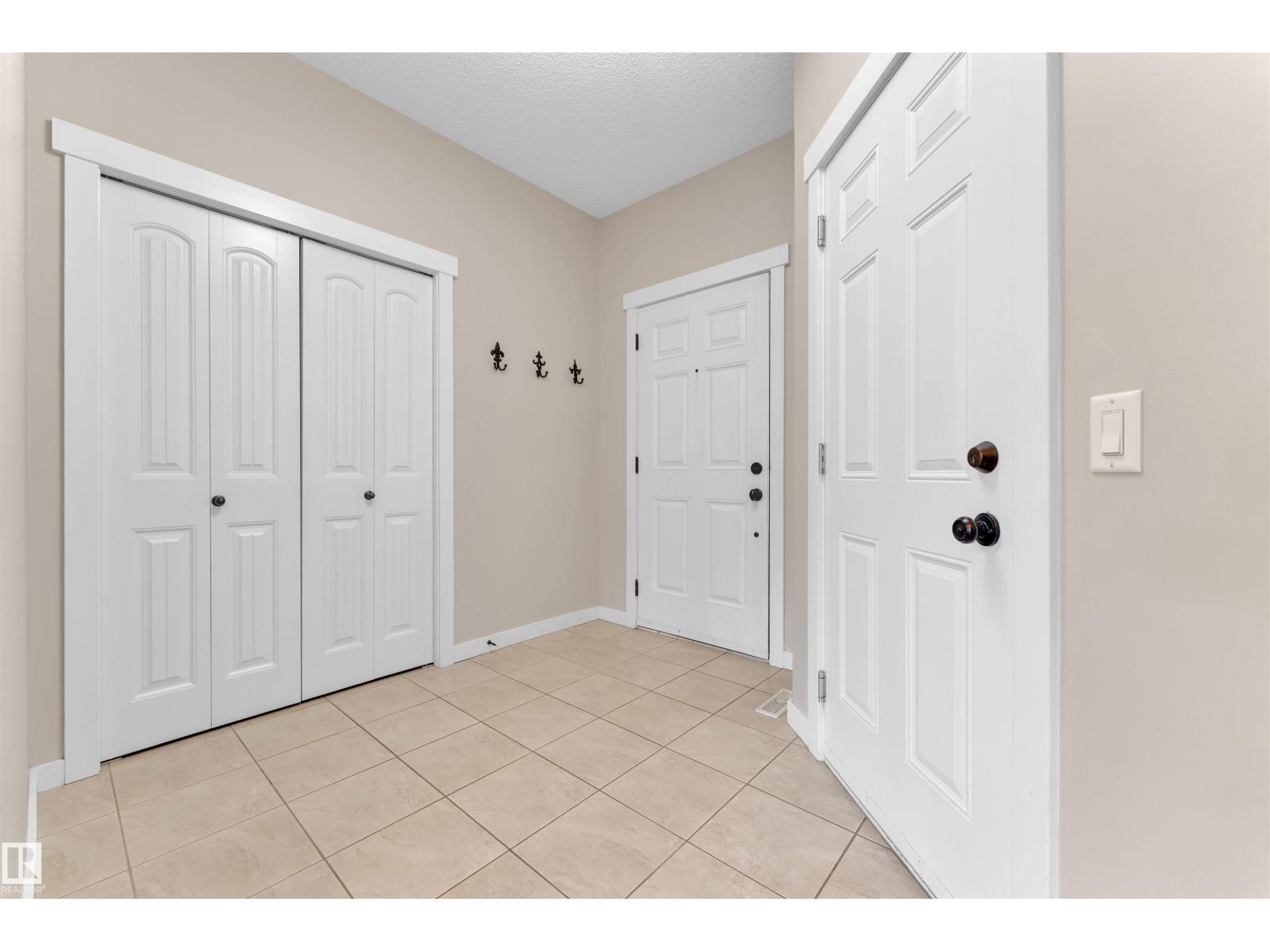 Additional image 6 of 3650 13 Street NW, Edmonton, AB, T6J0J5