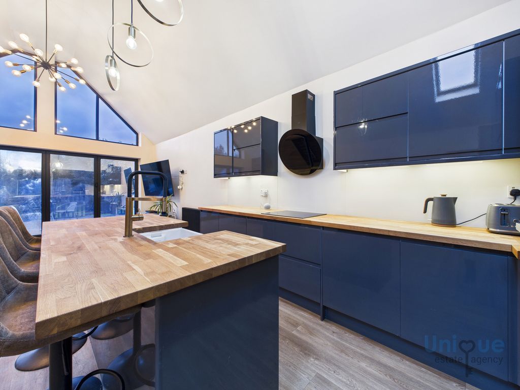Additional image 5 of 3 bed flat for saleBlackpool Road, Poulton-Le-Fylde FY6
