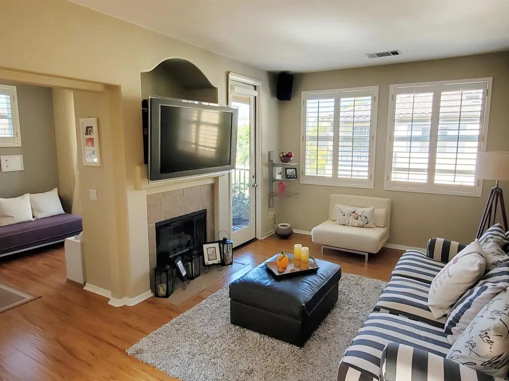 Additional image 12 of 6484 Corte La Luz, Carlsbad, CA 92009