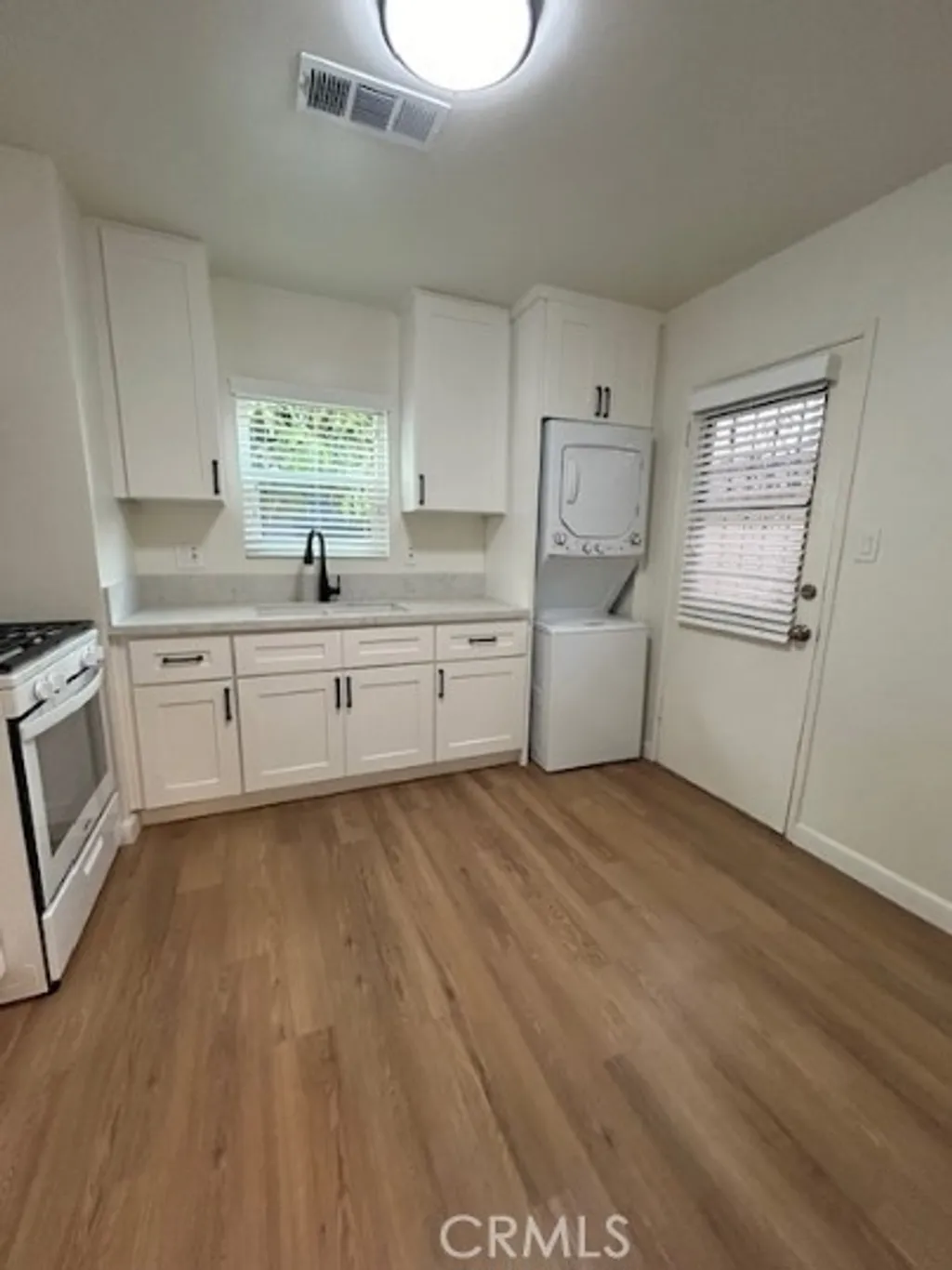 340 W Raymond St, Compton, CA 90220