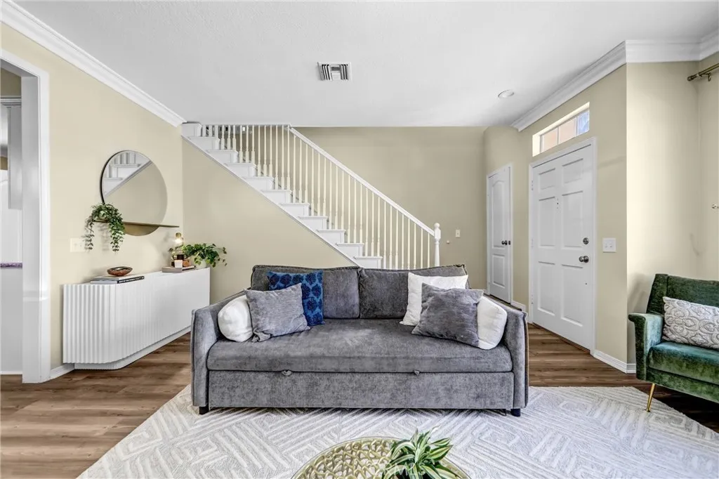 Additional image 5 of 1849 10th Ave Unit E, Monrovia, CA 91016