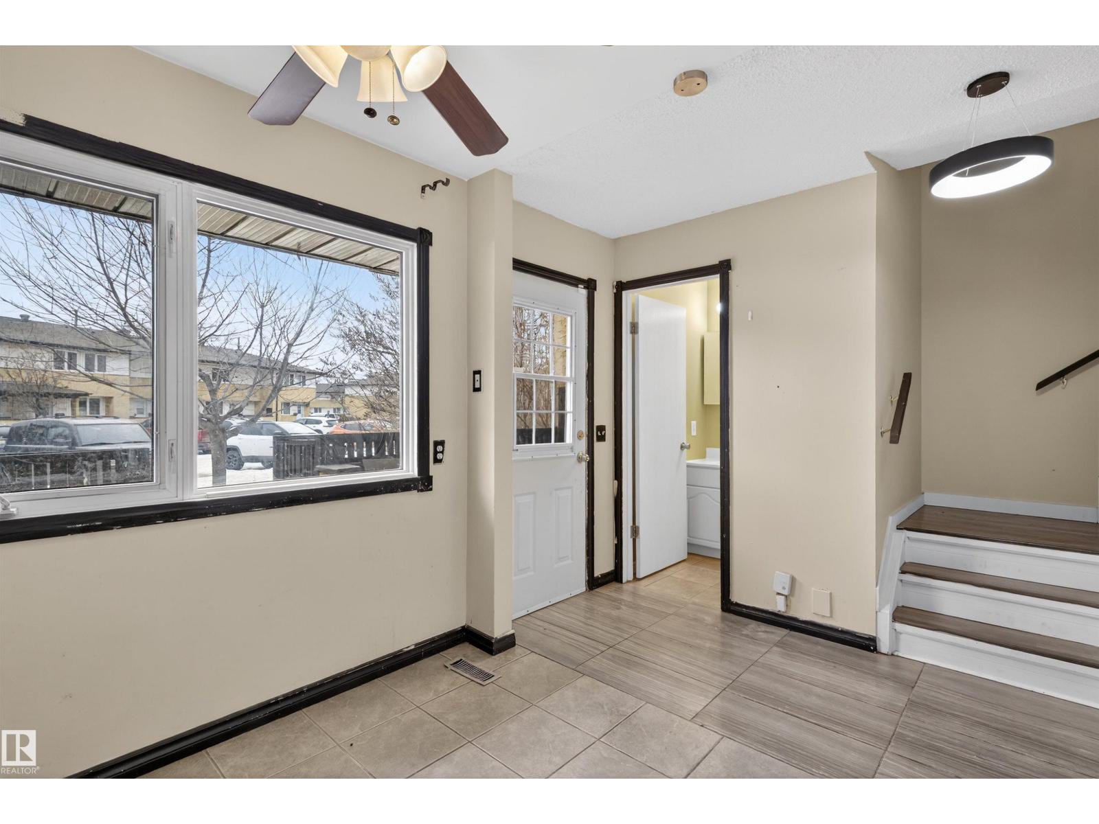 Additional image 4 of 3301 139 Avenue NW, Edmonton, AB, T5Y1T2