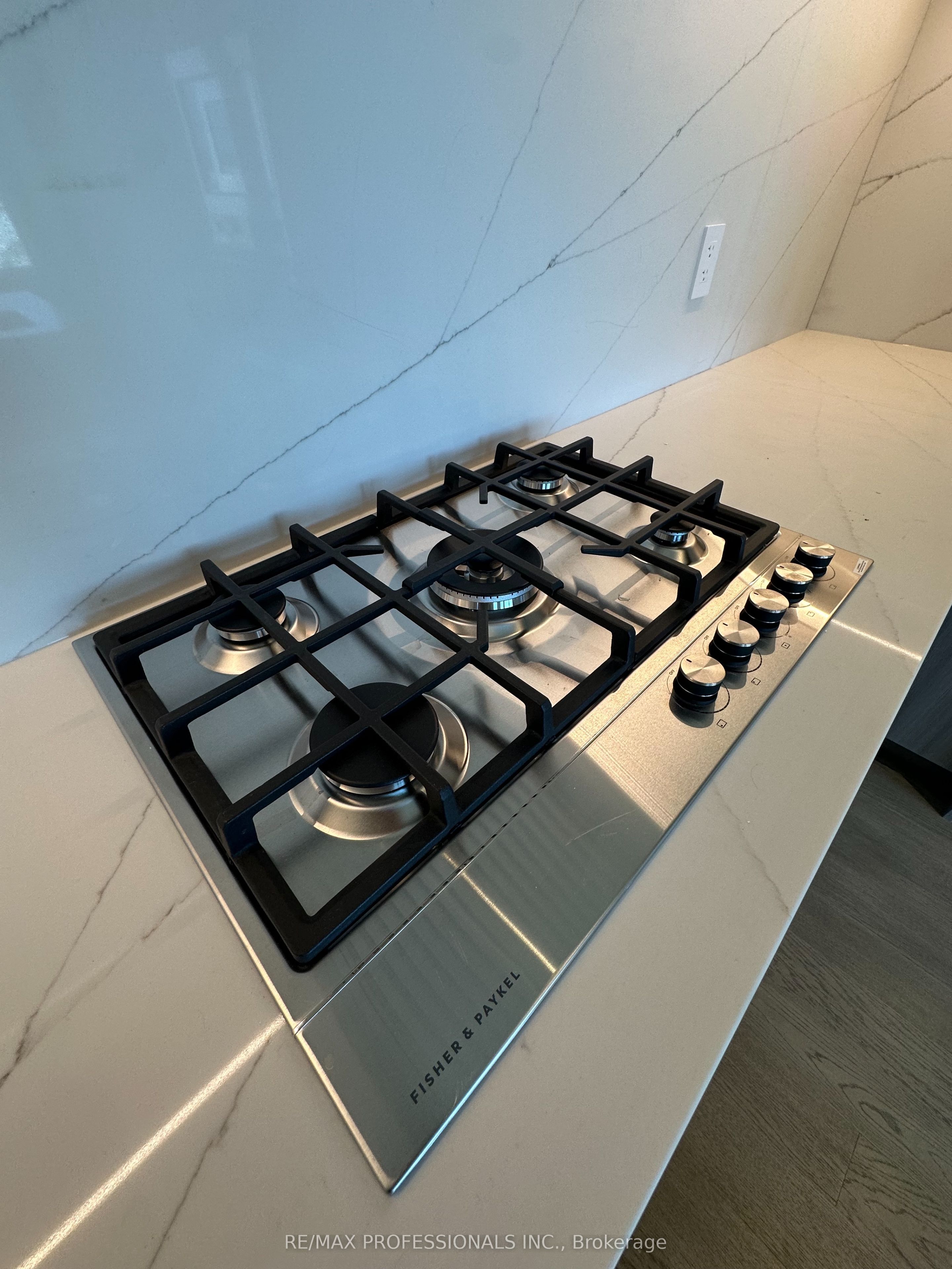 Additional image 4 of 410-123 Maurice Drive, Oakville, ON, L6K 2W6