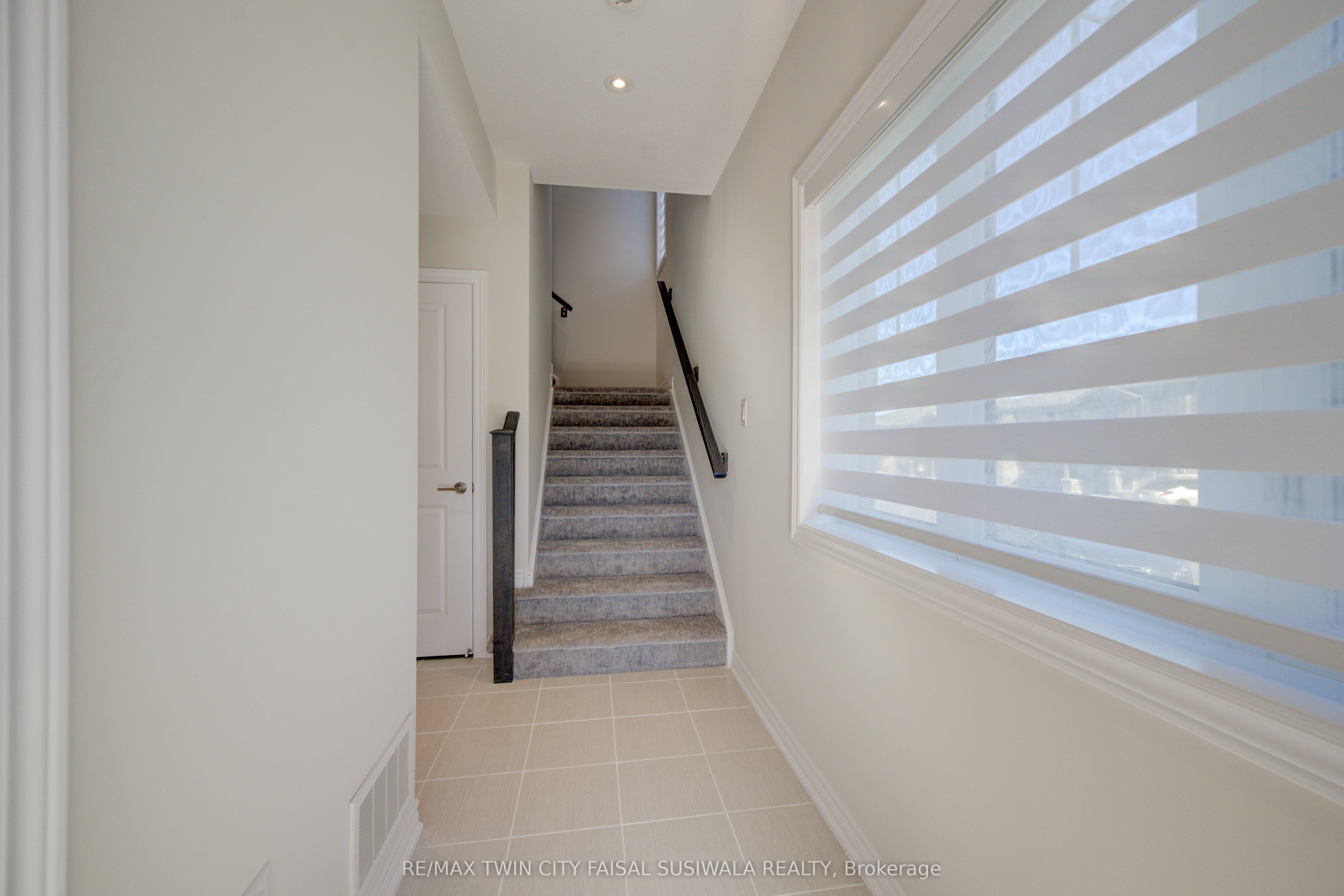 Additional image 3 of 116-10 Birmingham Drive, Cambridge, ON, N1R 0C6