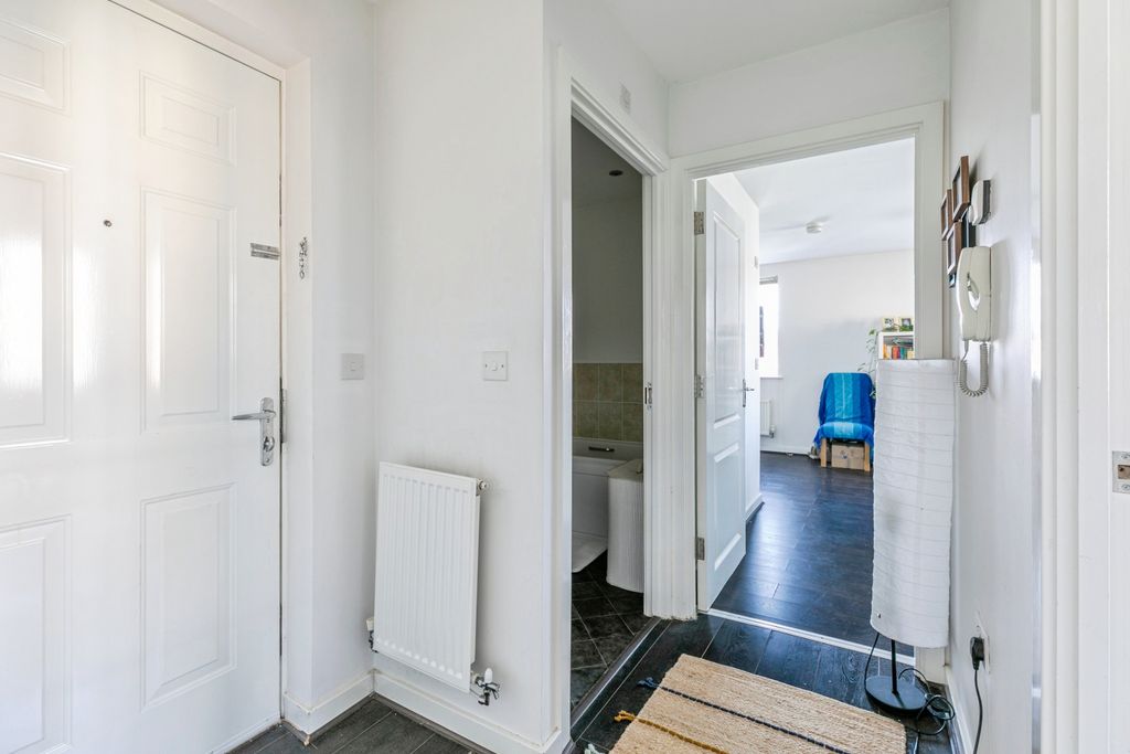 Additional image 9 of 2 bed flat for saleMolyneux Square, Peterborough PE7