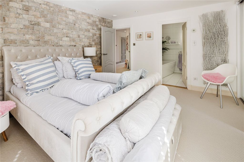 Additional image 4 of 2 bed flat for saleMoonraker, La Route De La Cote, St. Martin, Jersey JE3