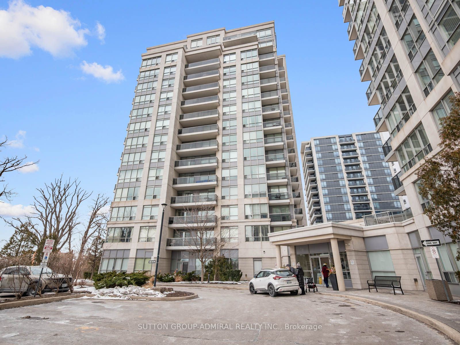 1101-60 Disera Drive, Vaughan, ON, L4J 9G1