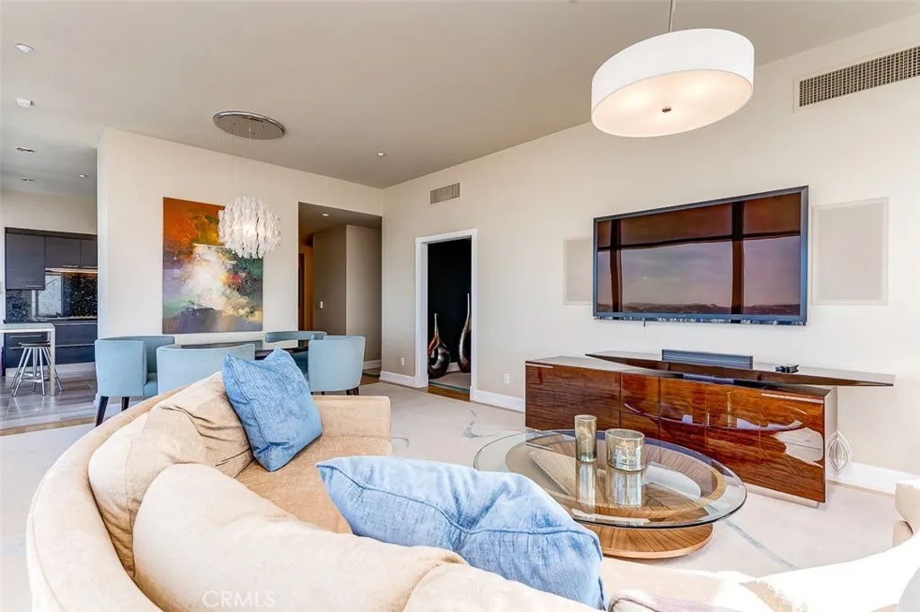 Additional image 6 of 900 W Olympic Blvd, Los Angeles, CA 90015