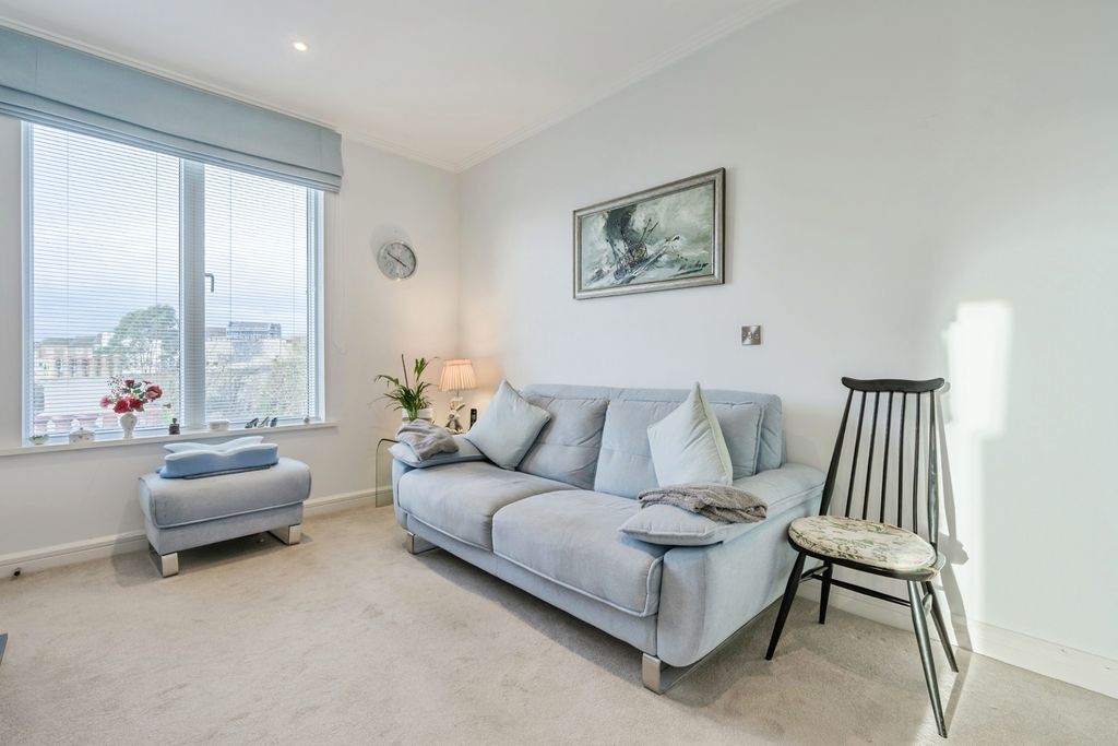 Additional image 20 of 3 bed flat for saleHoe Road, Plymouth, Devon PL1