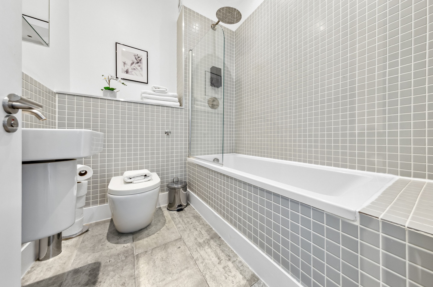 Additional image 8 of Studio Flat, Berry St, EC1V, N1 7GU