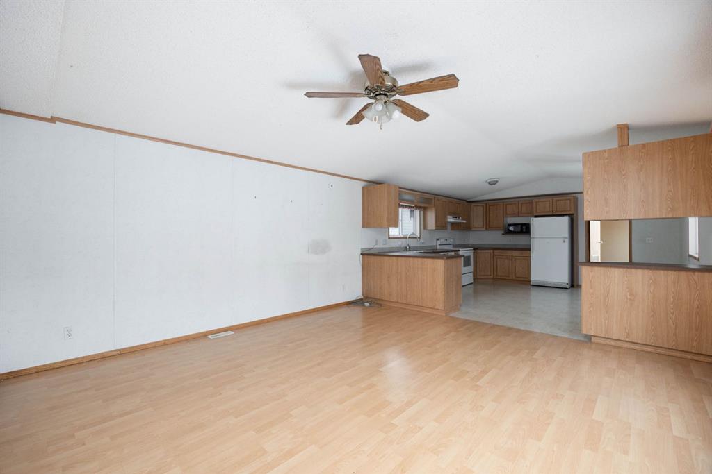 Additional image 3 of 256 Harpe Way, Fort Mcmurray, AB, T9K 2K9