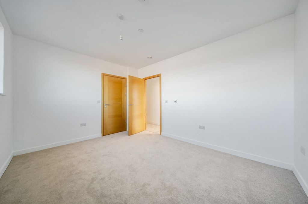 Additional image 9 of 2 bed flat for saleApartment 78 Block C, Yacht Club Place, Trent Lane, Nottingham, Nottinghamshire NG2