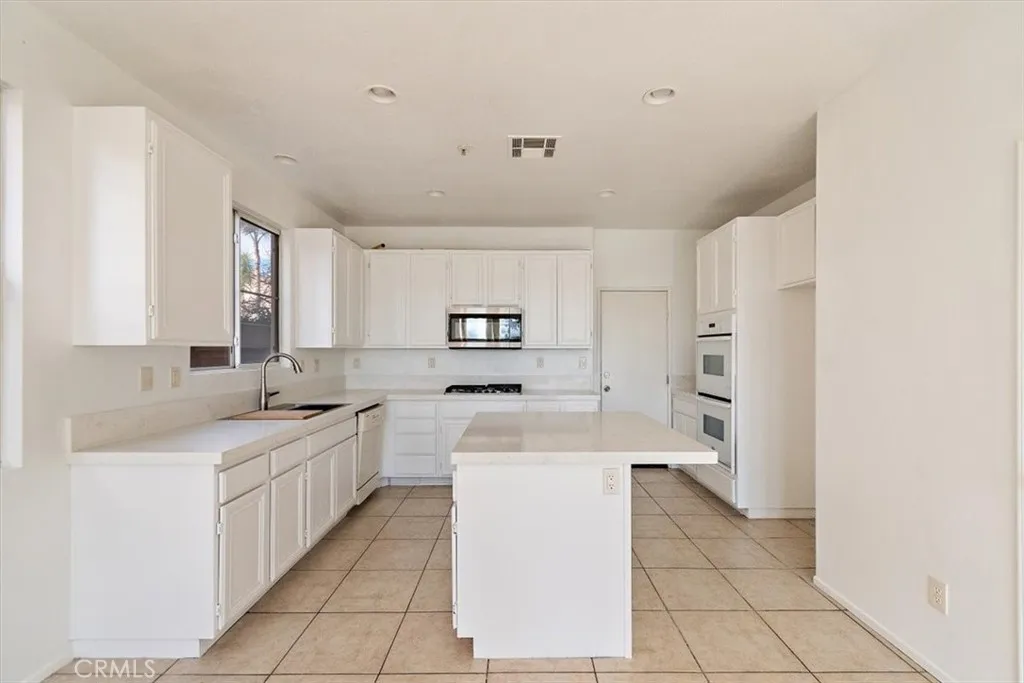 Additional image 8 of 16757 Escalon Dr, Fontana, CA 92336