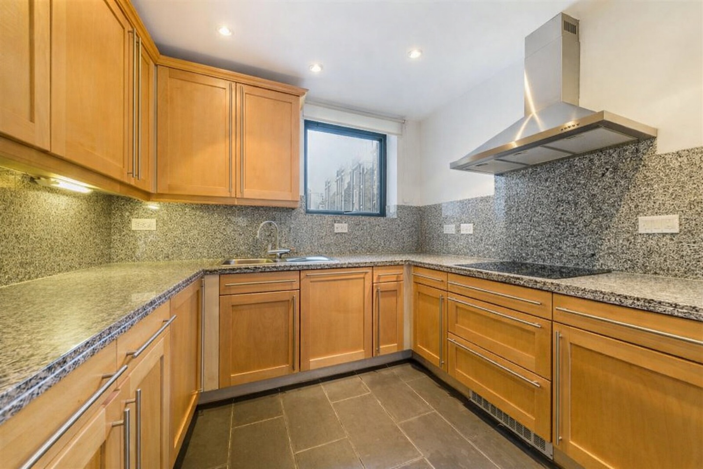 Additional image 3 of 2 Bed Flat, Ebury Bridge Road, SW1W, N1 7GU