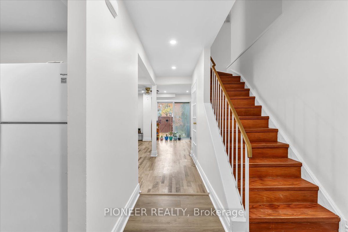 Additional image 6 of 11 Great Oak Court, Brampton, ON, L6S 2J9