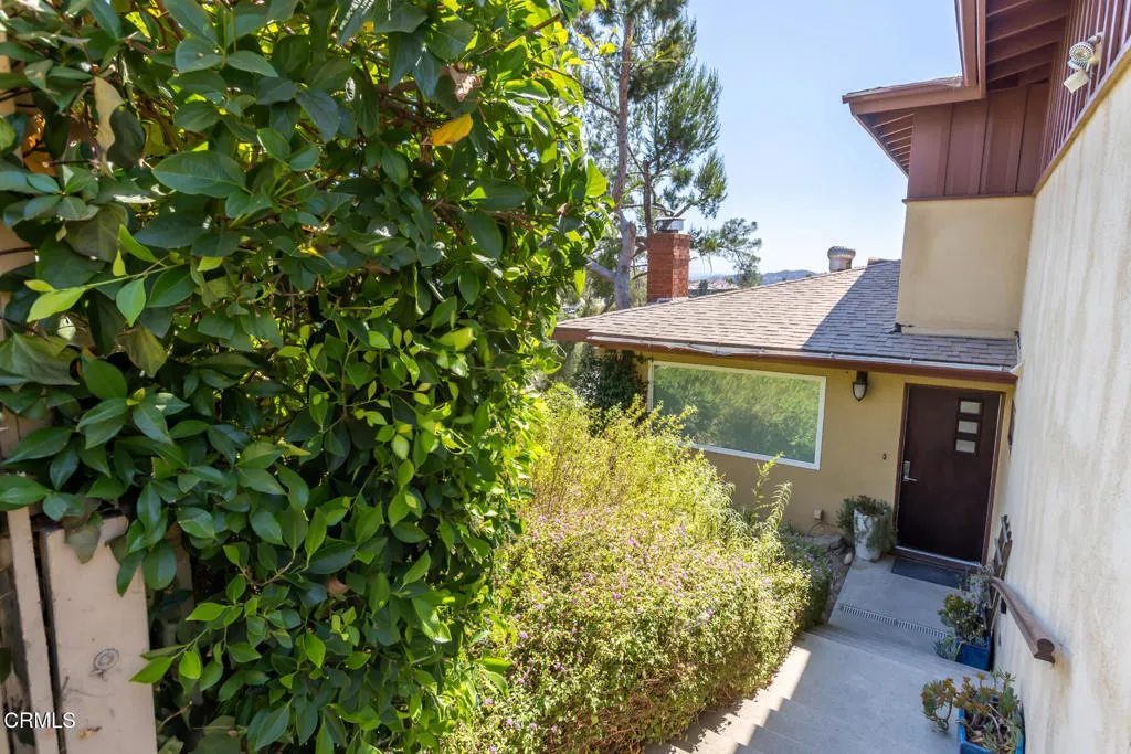 Additional image 43 of 1932 Hilldale Drive, La Canada Flintridge, CA 91011