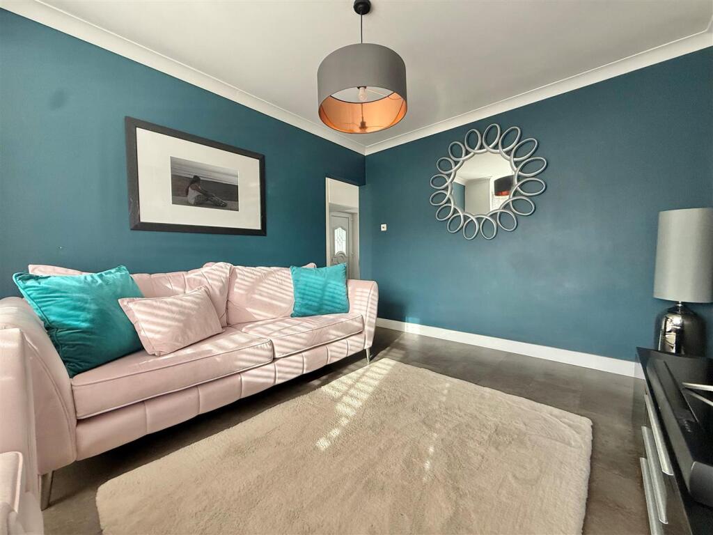 Additional image 10 of Worlds End Avenue, Quinton, Birmingham