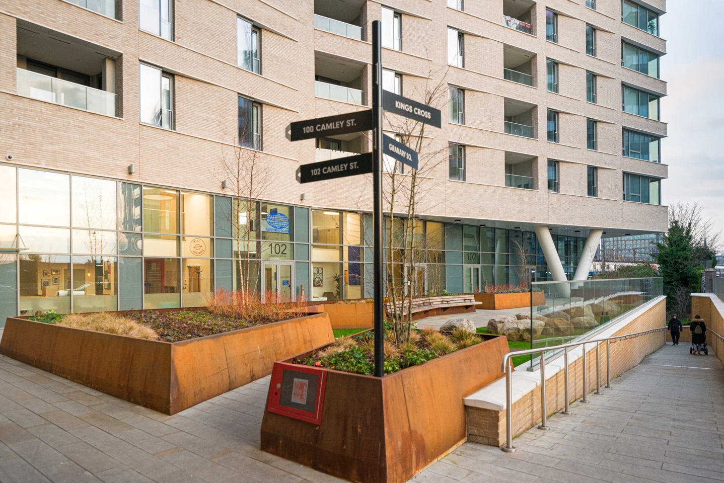 Additional image 31 of 3 Bed Flat, Camley Street, N1C, N1 7GU