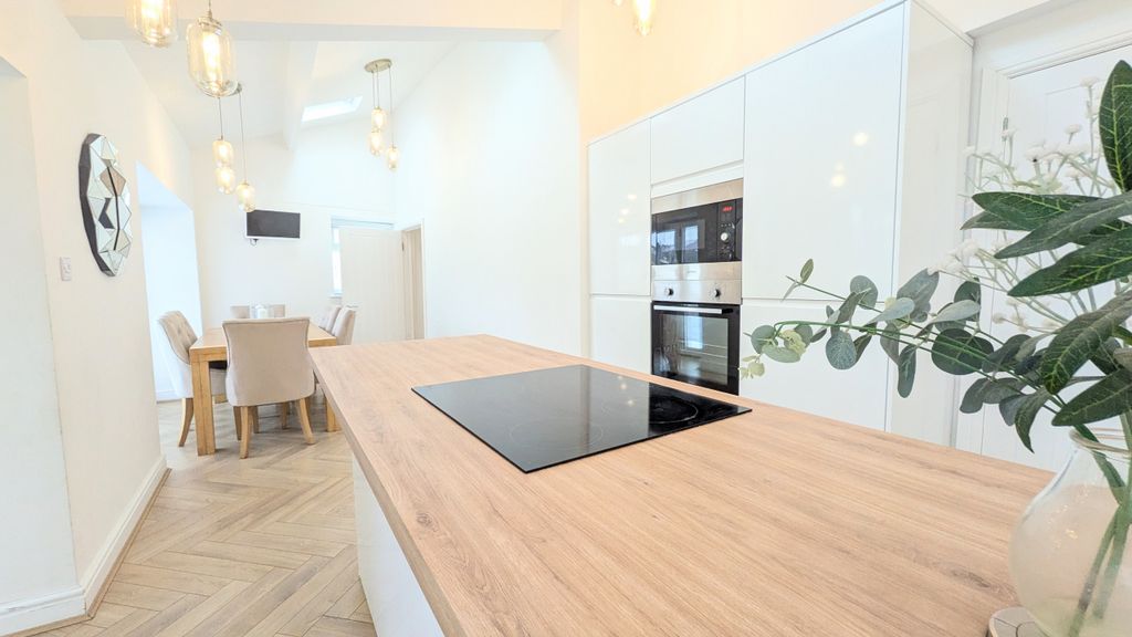 Additional image 10 of 5 bed detached house for saleTrebeddau Farm, Mountain Hare, Merthyr Tydfil CF47