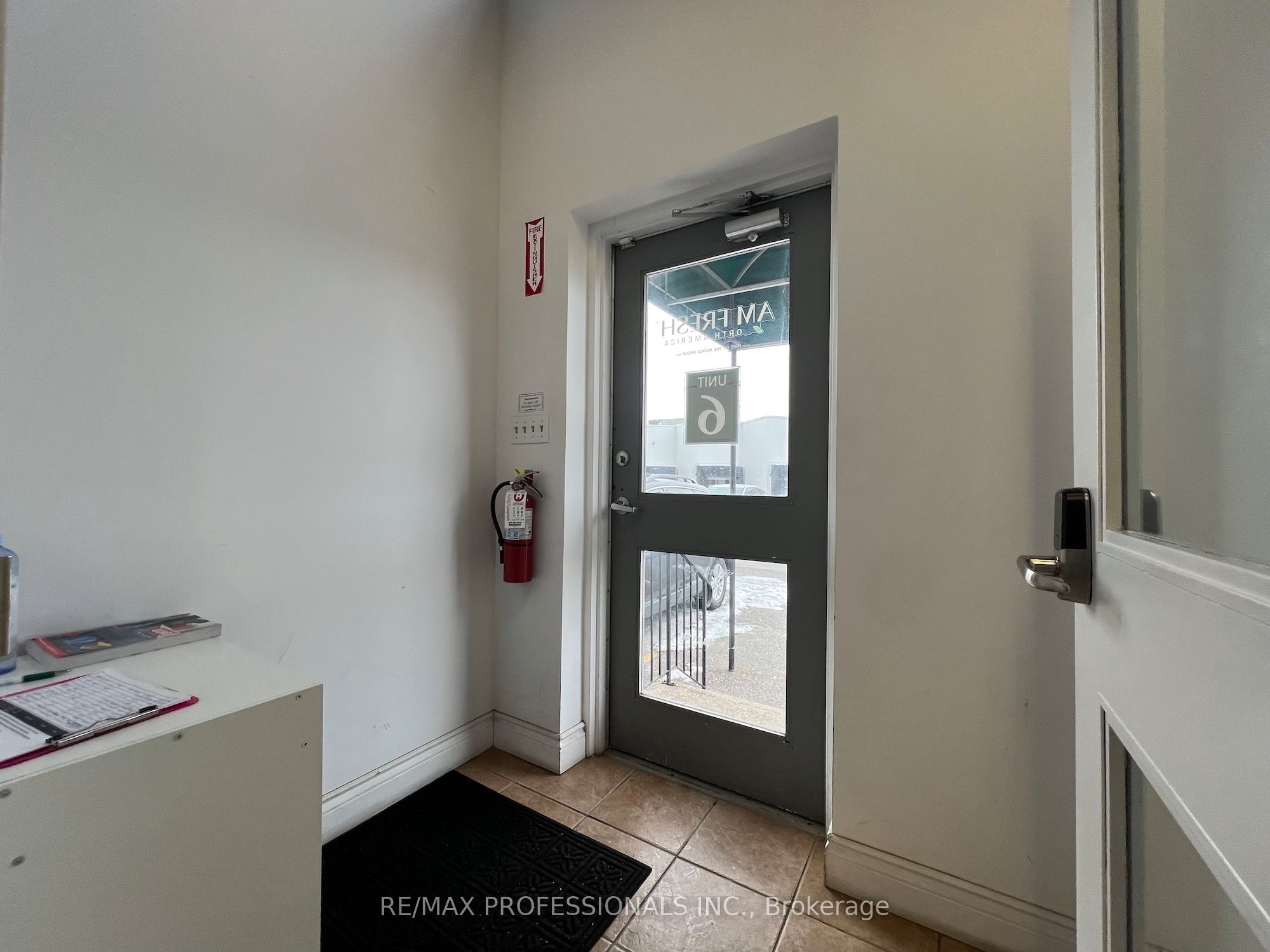 Additional image 4 of 130 North Queen Street, Toronto, ON, M8Z 2E4