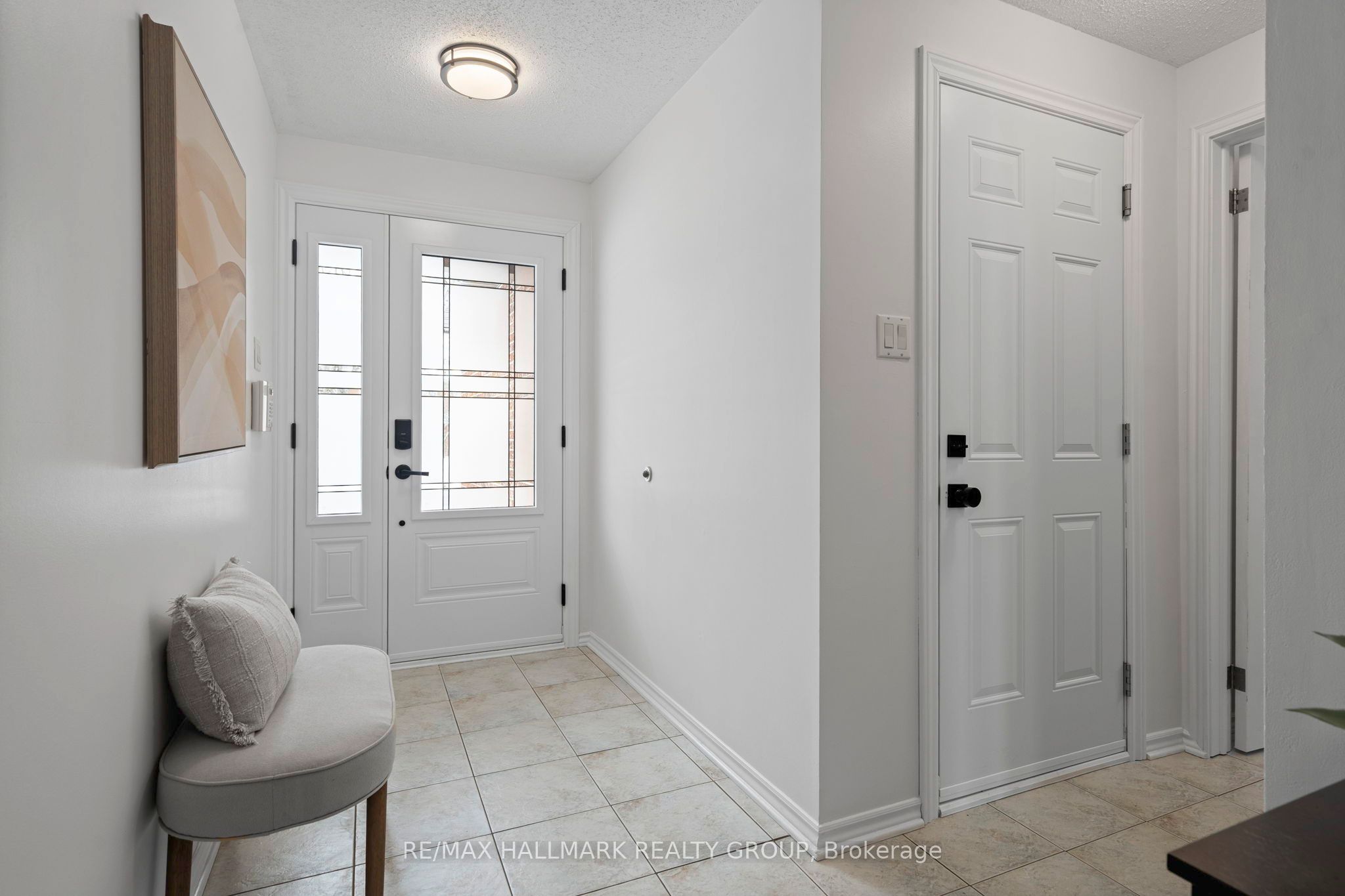 Additional image 2 of 6068 Meadowglen Drive, Ottawa, ON, K1C 5R7