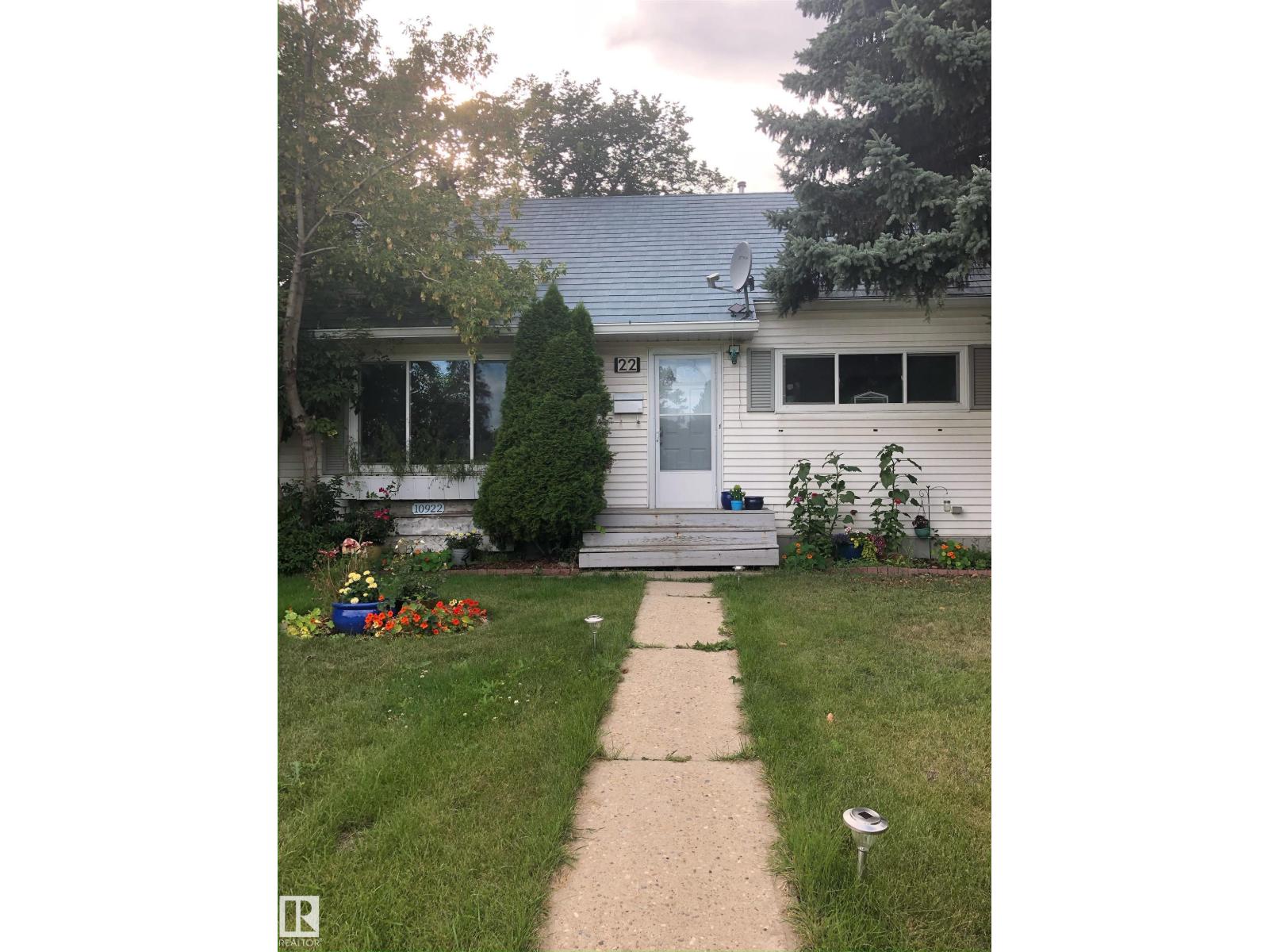 Additional image 4 of 10922 117 Street NW, Edmonton, AB, T5N3N6