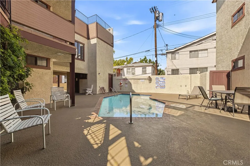 Additional image 46 of 260 S 6th Street Unit G, Burbank, CA 91501