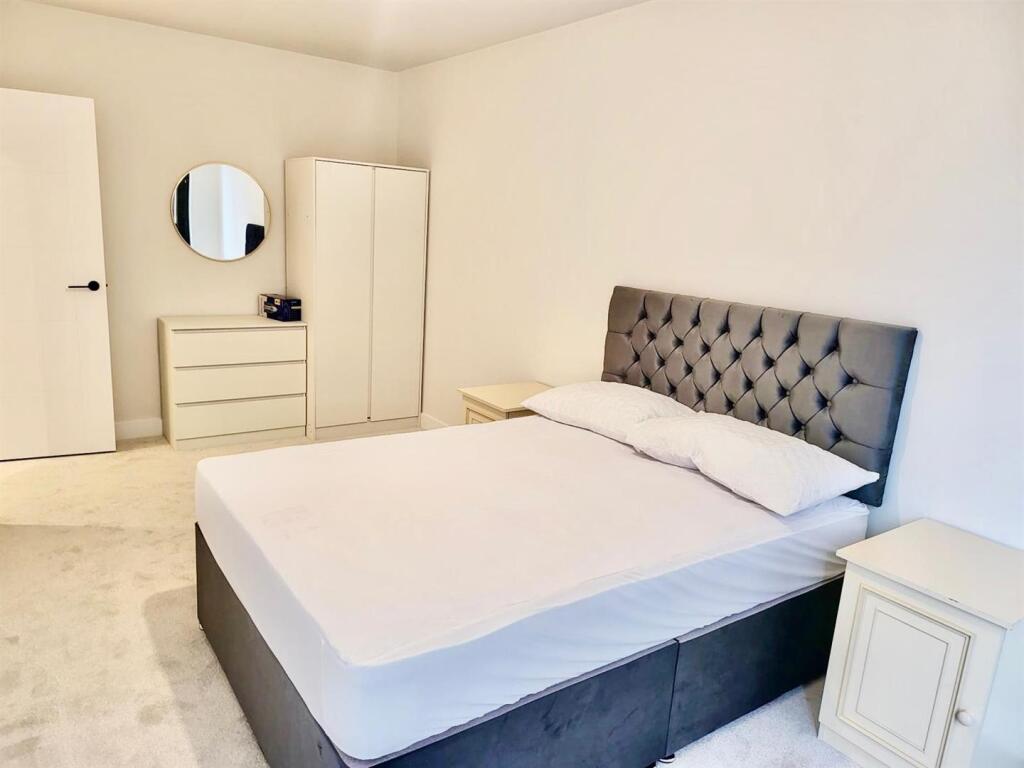 Additional image 7 of Brand New Apartments - Glasswater Locks, Birmingham, B4