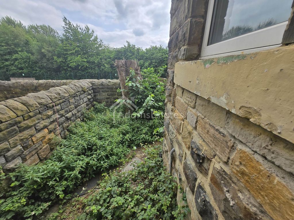Additional image 8 of 3 bed terraced house for saleBretton Street, Dewsbury WF12